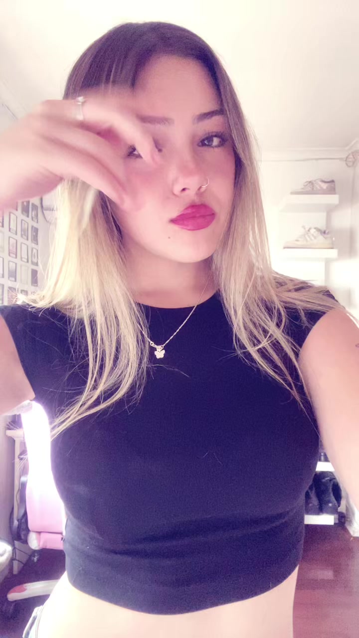 @Valentina