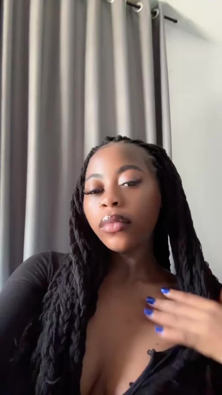 @GEE QUEEN