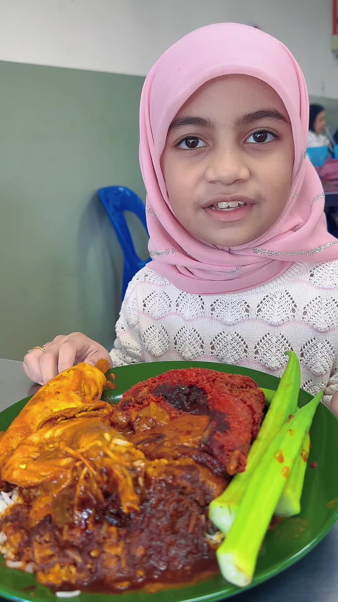 @SadiahCafe