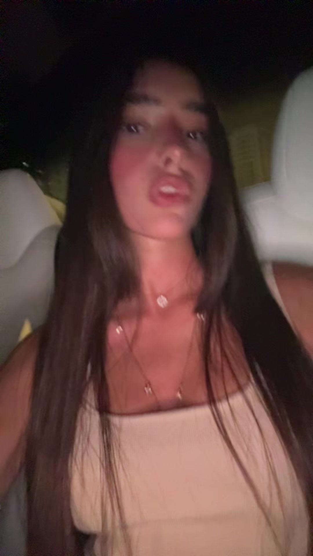 @𝒴𝒶𝓁𝒾