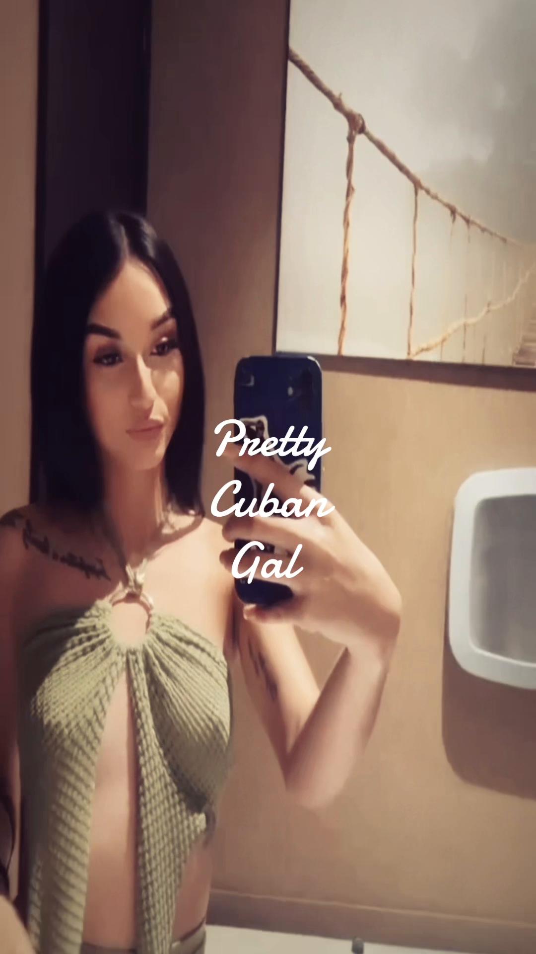 @famoussjennn