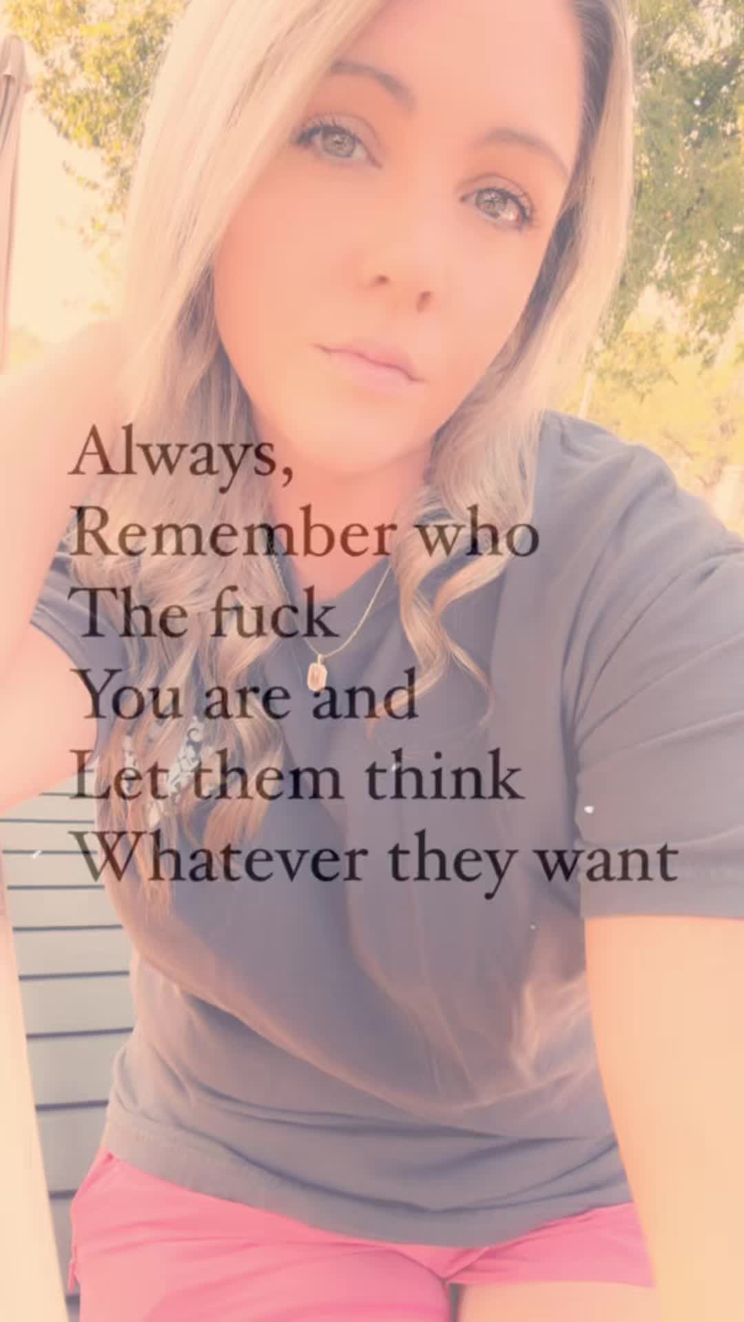 @SelfieQueen57👑