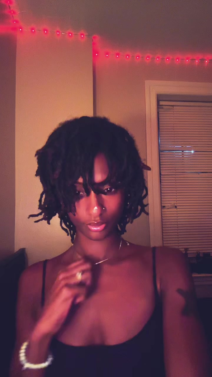 @angellynne._