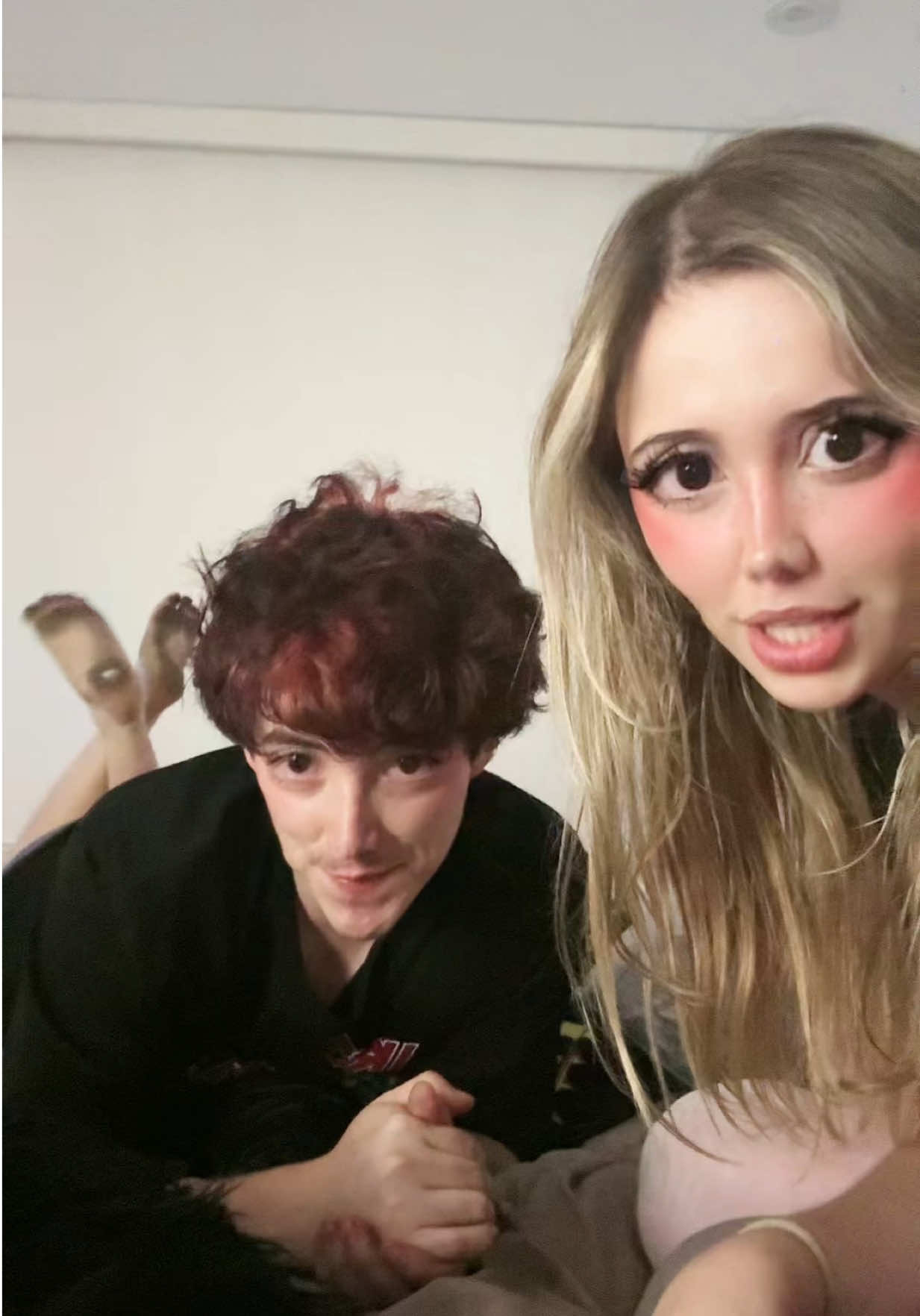 @Emikukis 🕷💜
