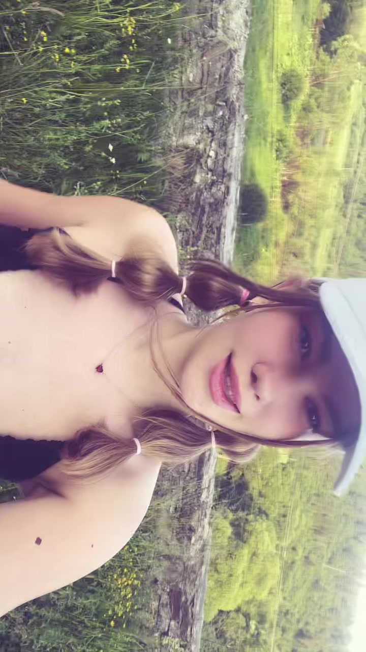 @льоля💋💋💋