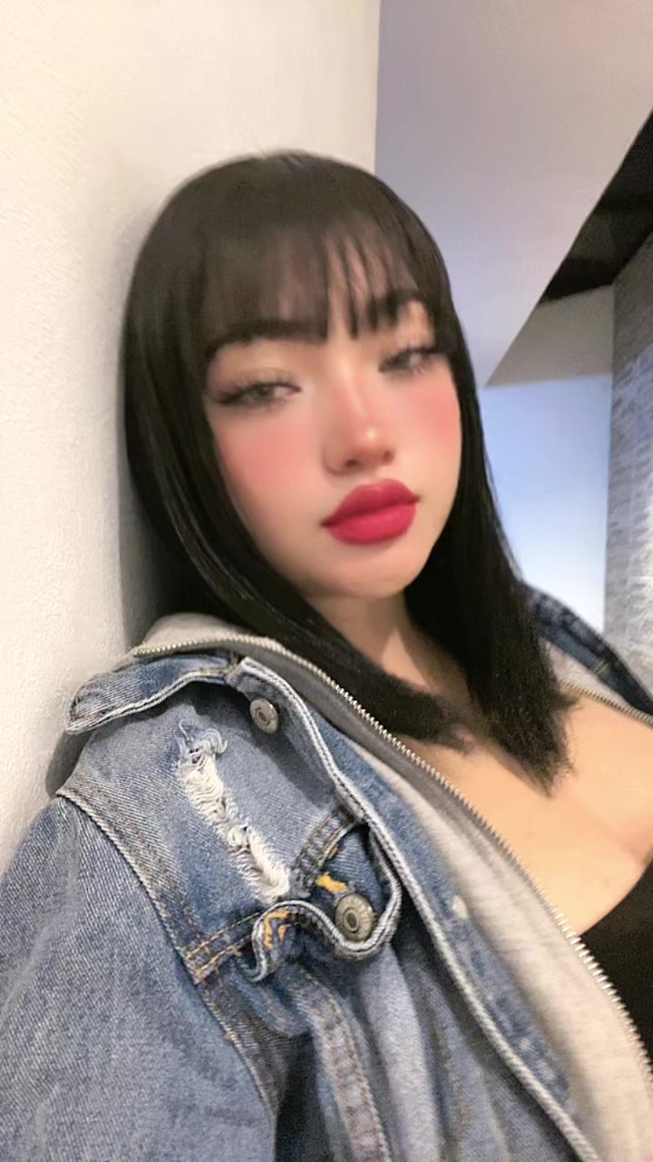 @laumiller