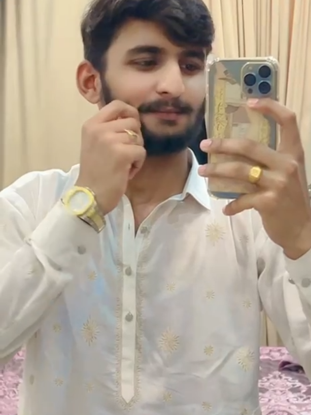 @𝐖𝐚ح𝐚𝐛 𝐐𝐮ر𝐞𝐬𝐡𝐢✨