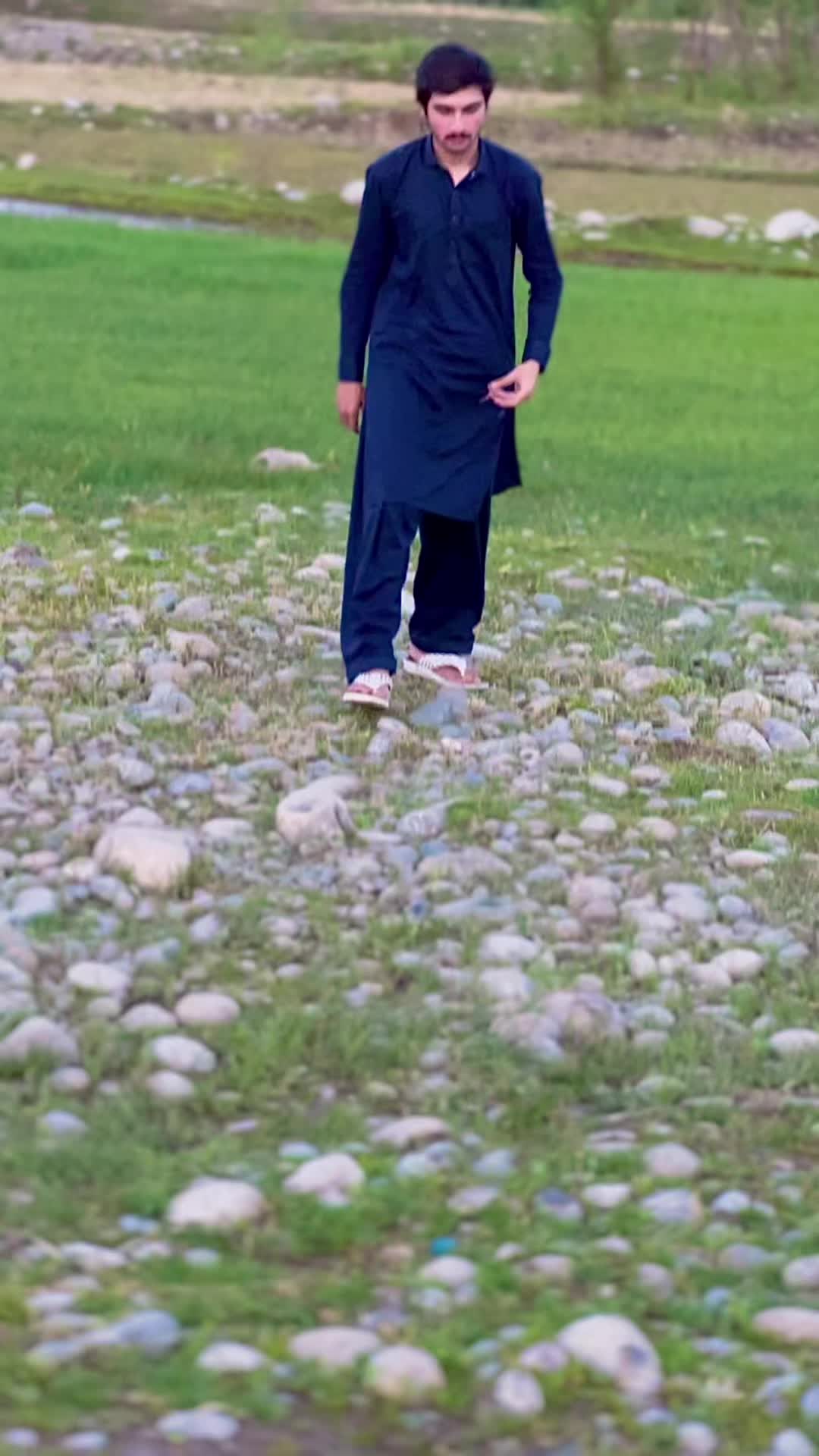 @Ƒᴀʀʜ&alpha;&eta; Ꮶʜ&alpha;&eta;