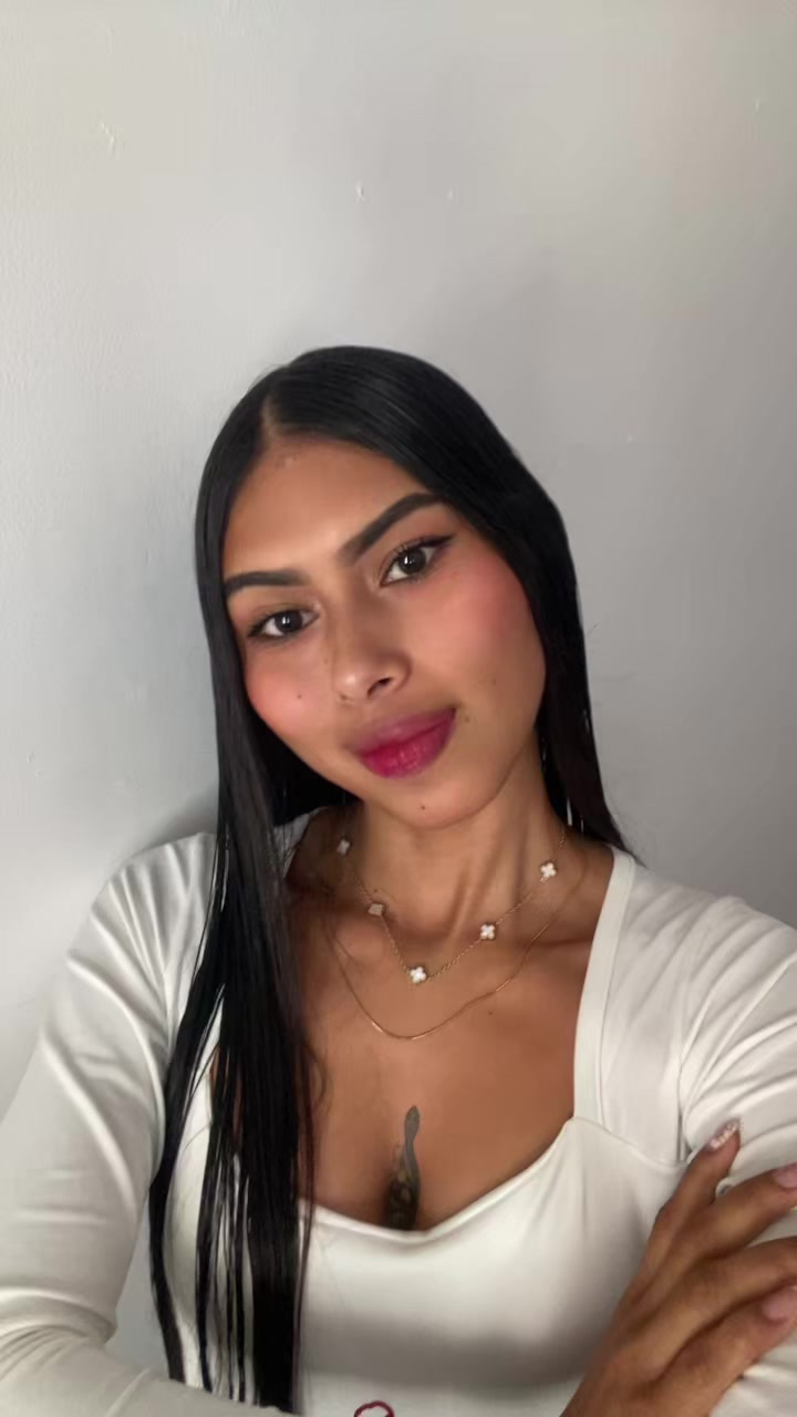 @Daniela Becerra♡