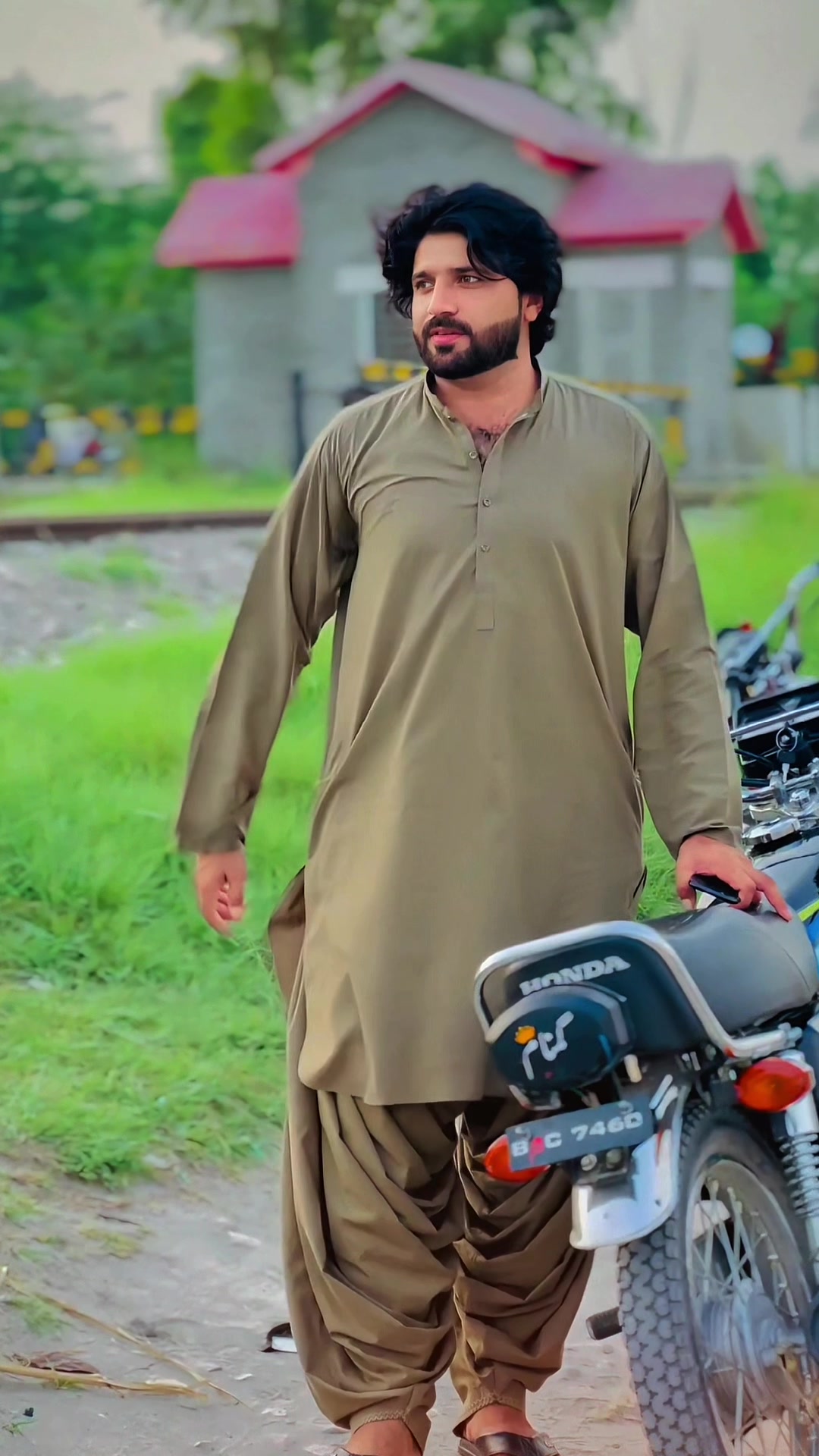 @✨کاشو💔بھیا✨