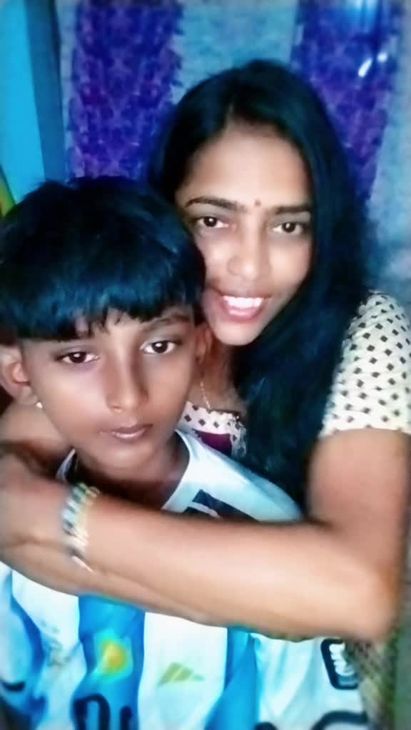 @💃കാത്തു കുറുമ്പി💃