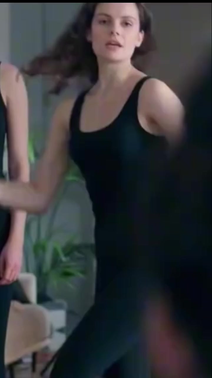 @FrozensQueen