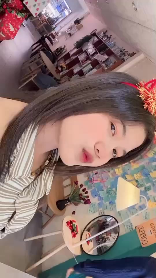 @จูซี่.