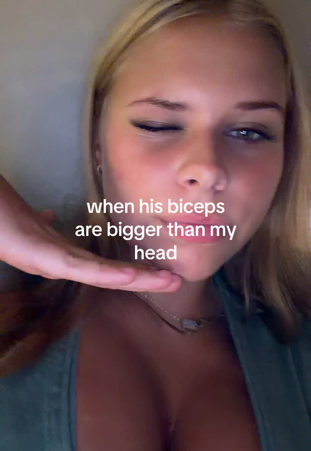 @😶