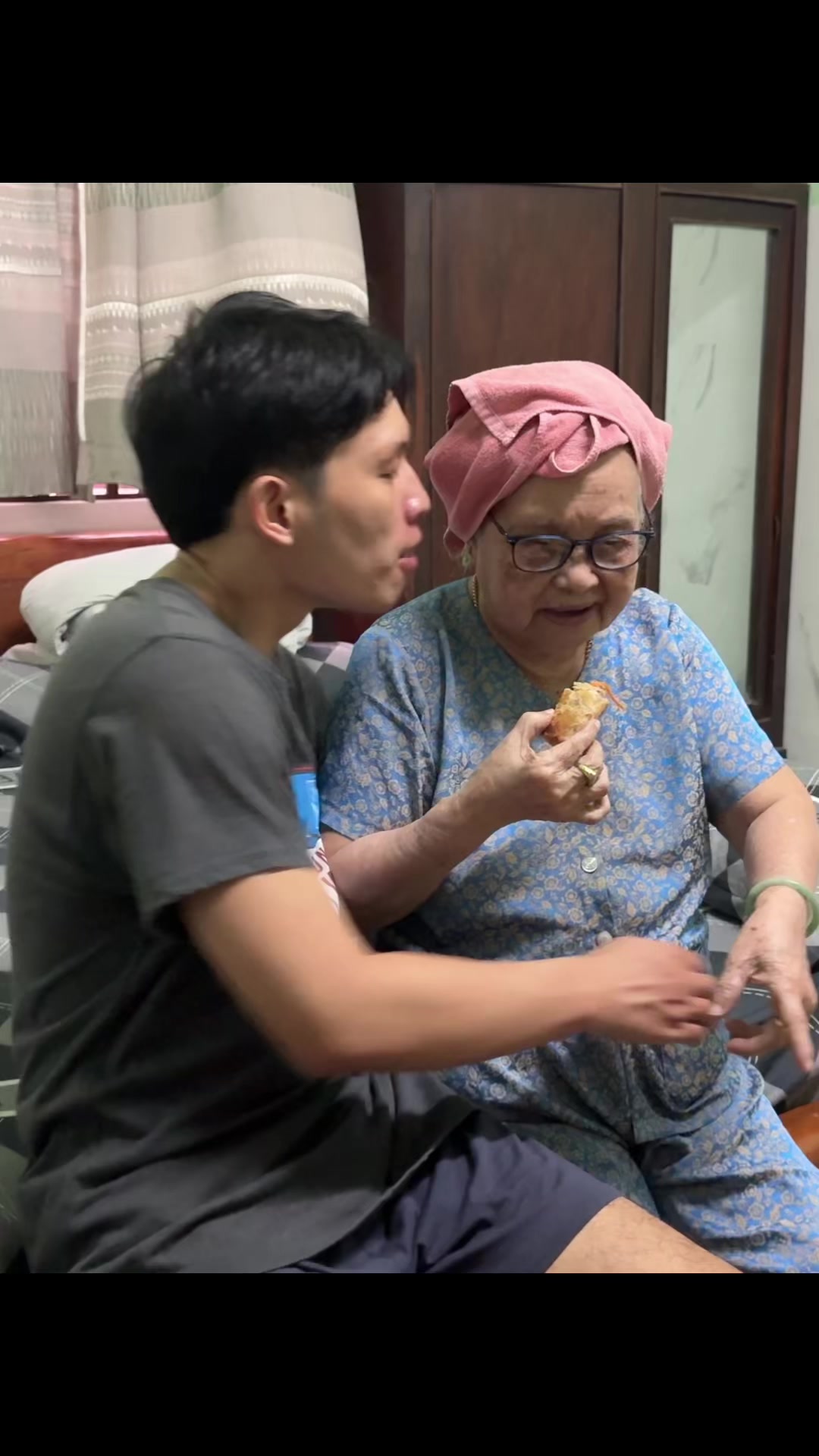 @Nguyễn Hồng Thủy