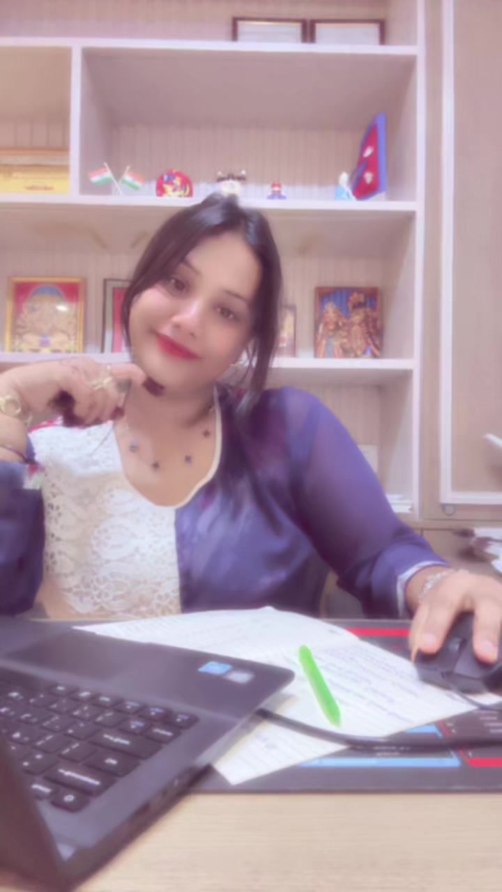 @TANNU 👩&zwj;💻🌸