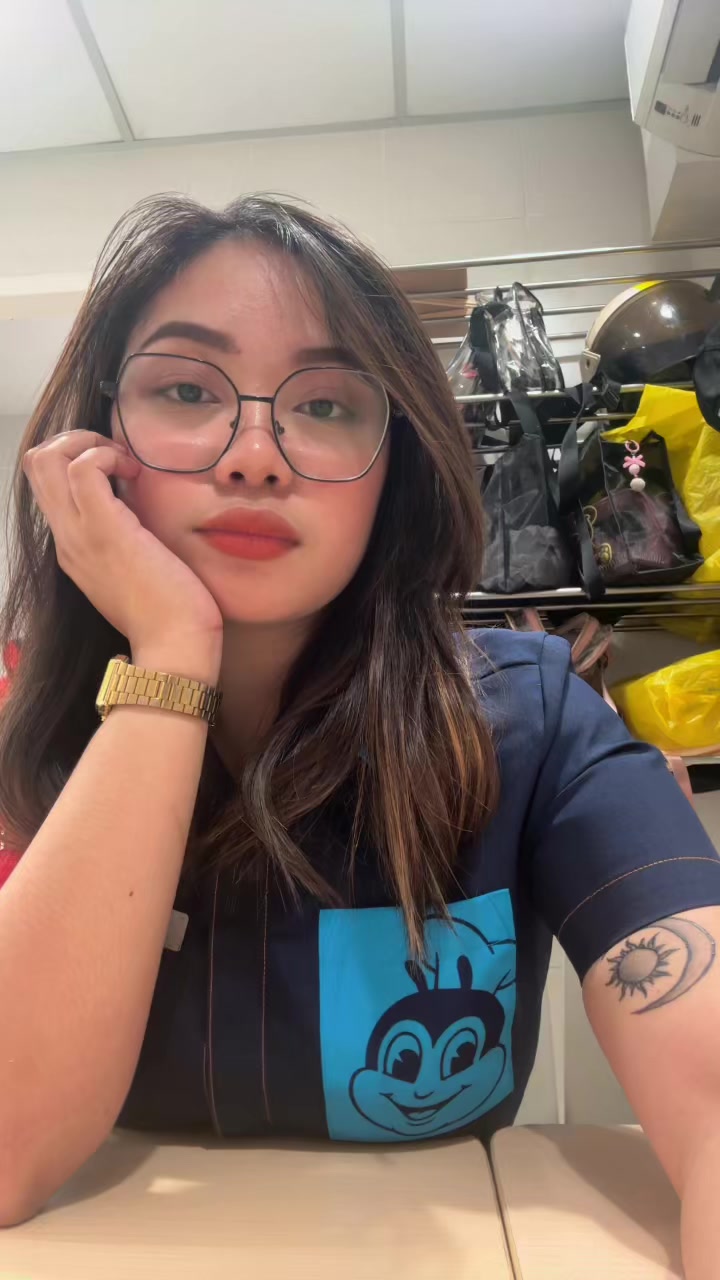 @Zeyliean21