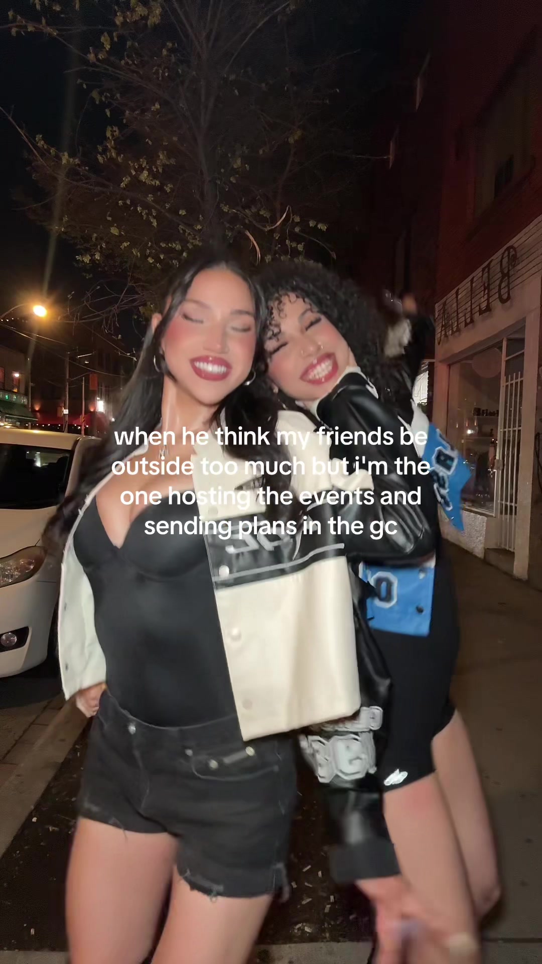 @ELLENIA MIONI