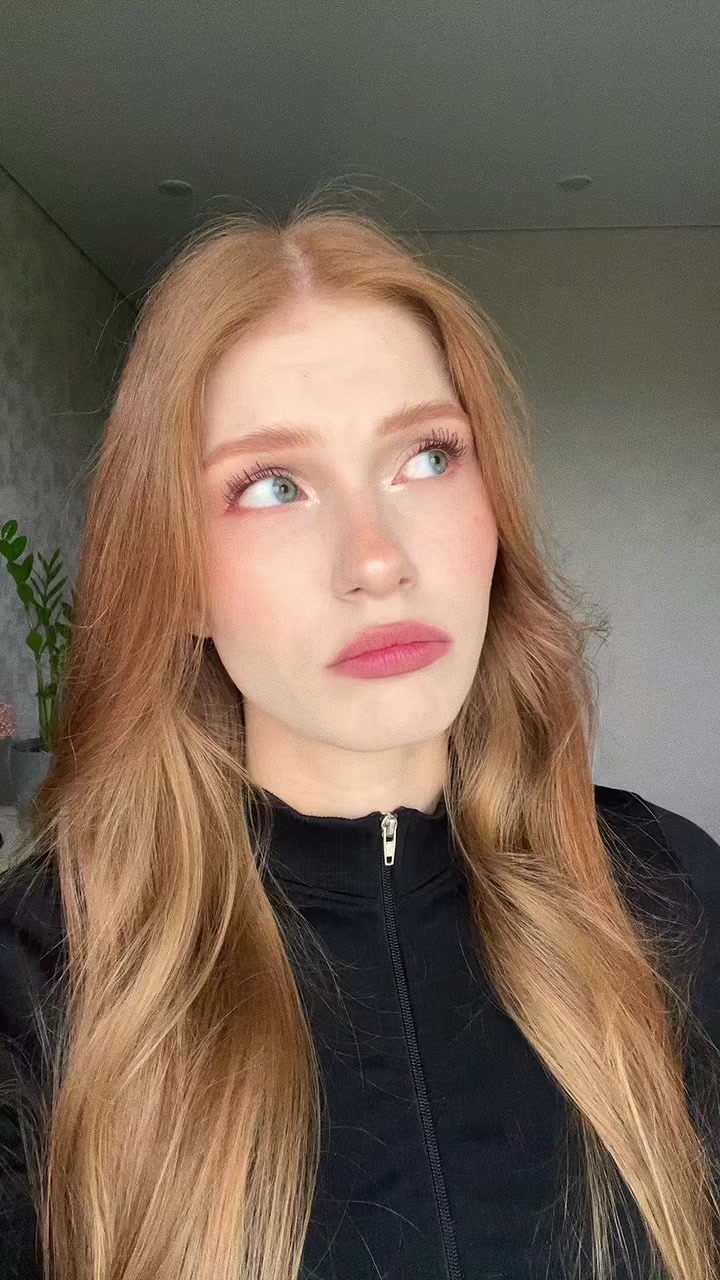 @дурашка буся 𖣂