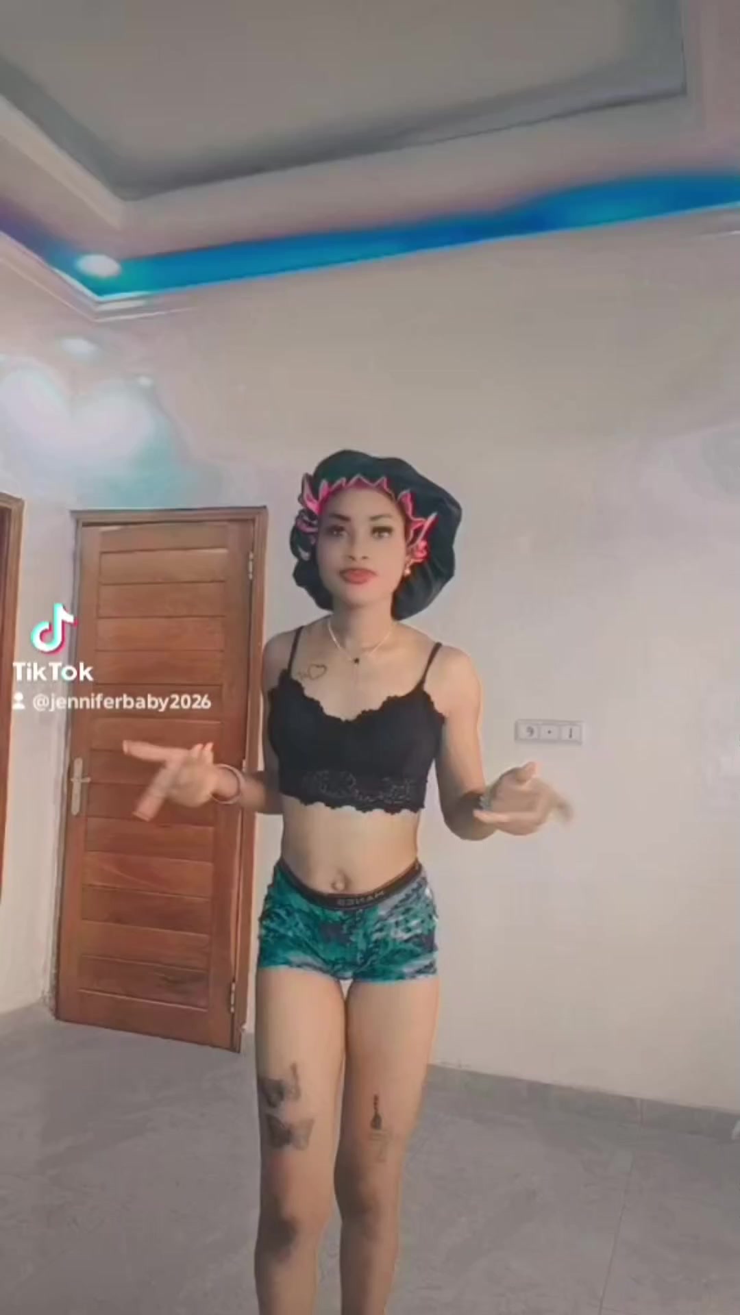 @Jenny Jenny 24452