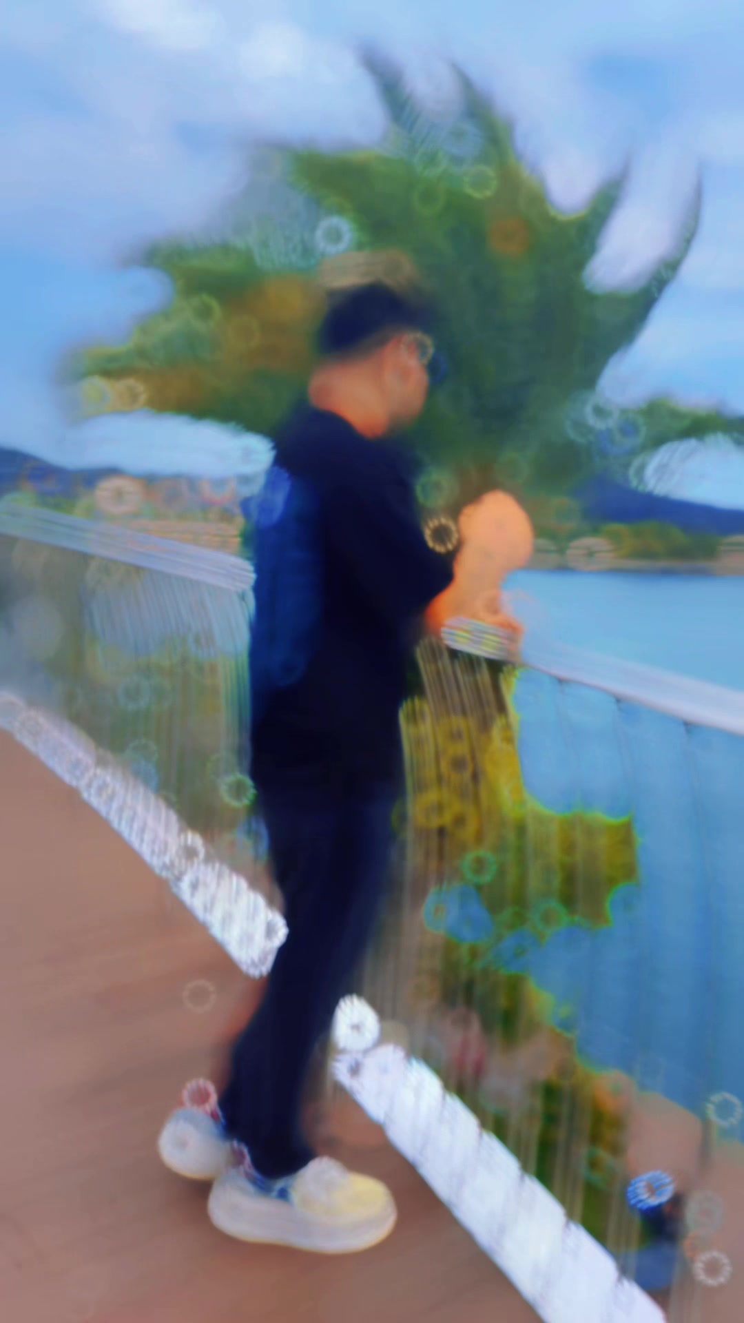 @Mr__Ħažz