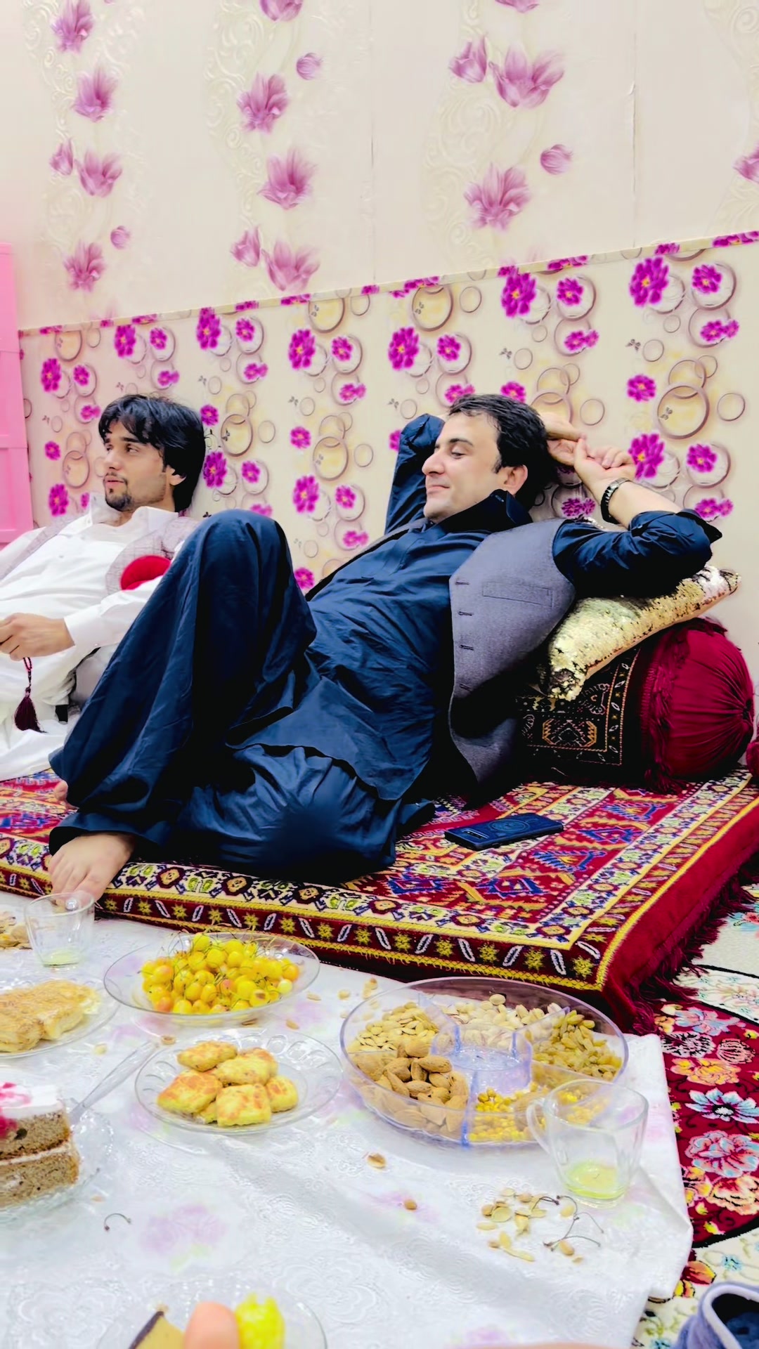 @🥀عیقل جان💫