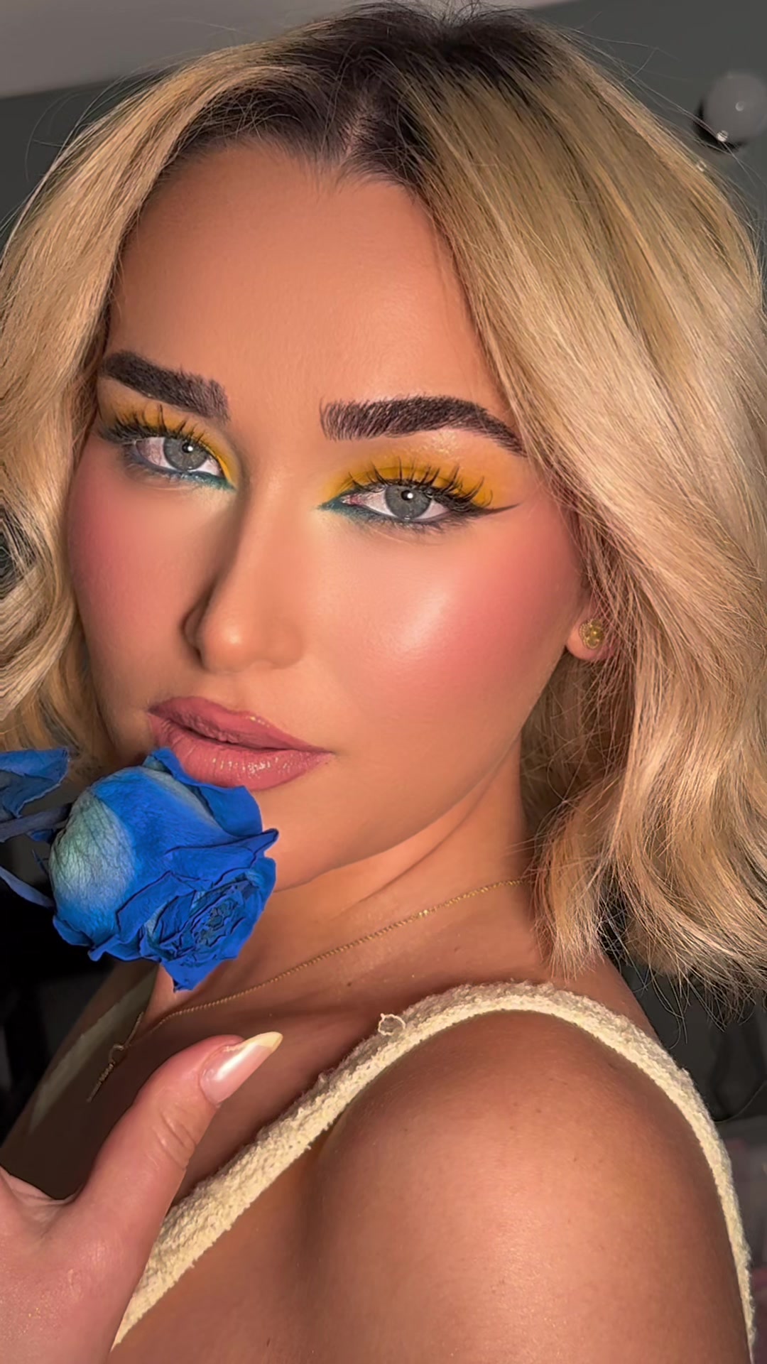 @Makeupby_stelin