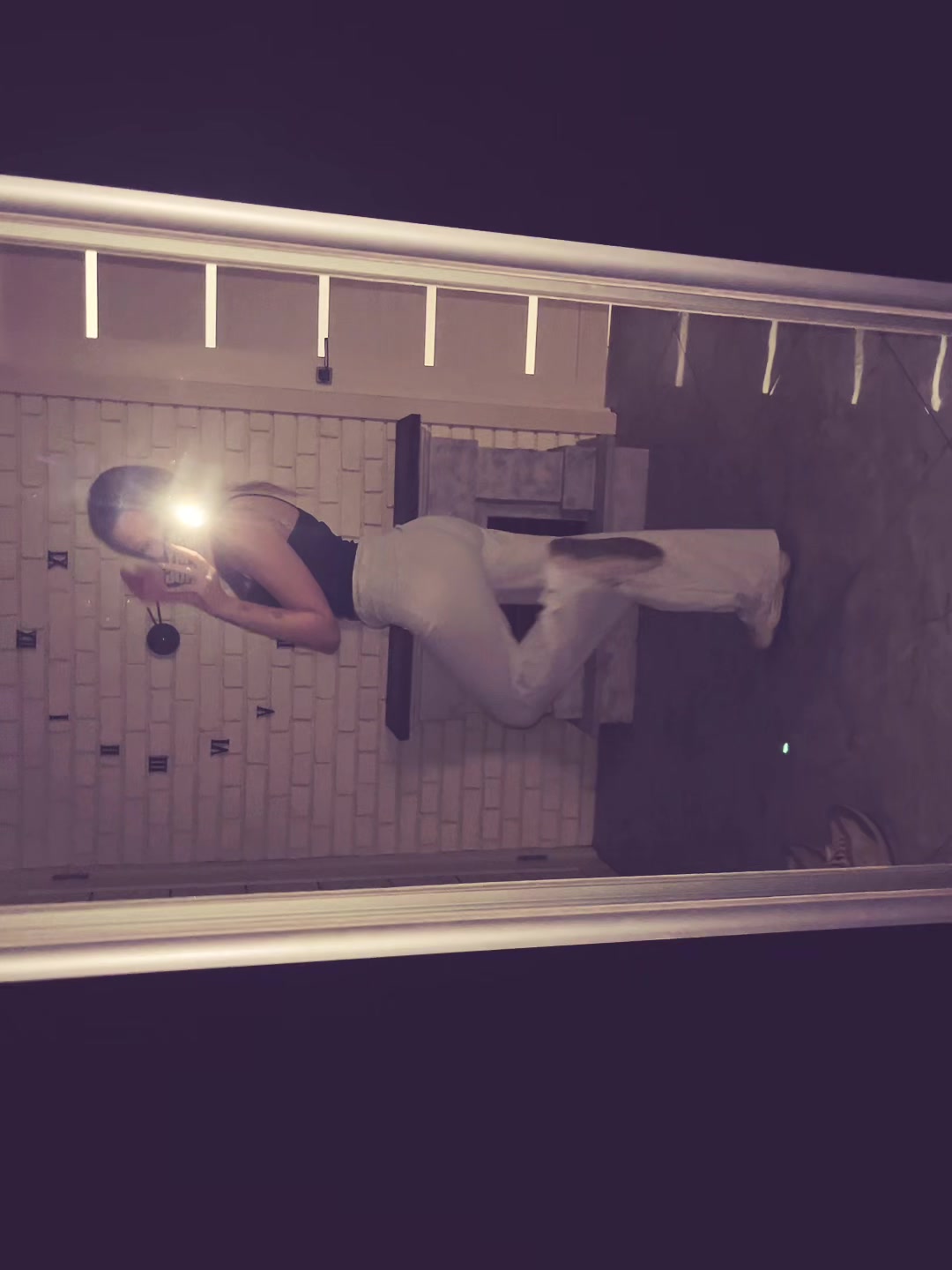 @🦋