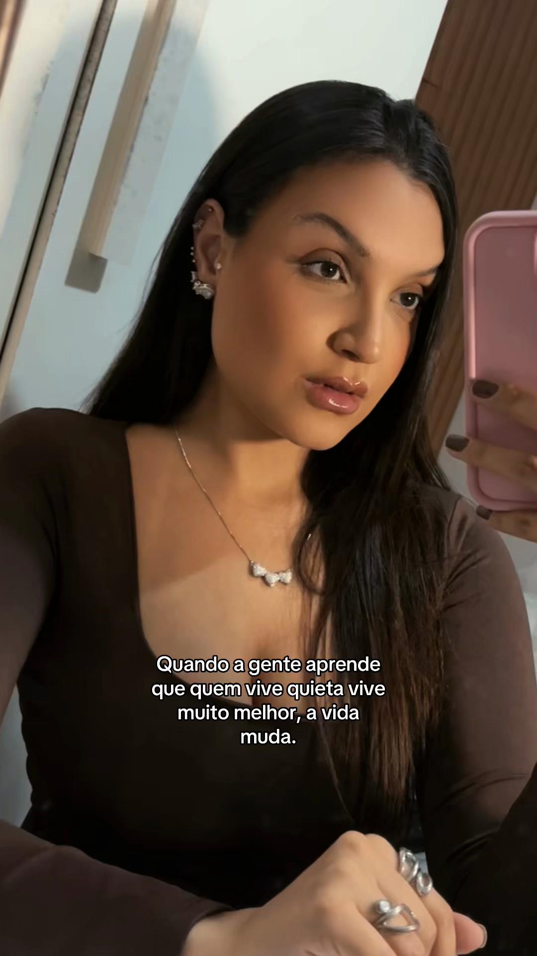 @Vi Moura ✨