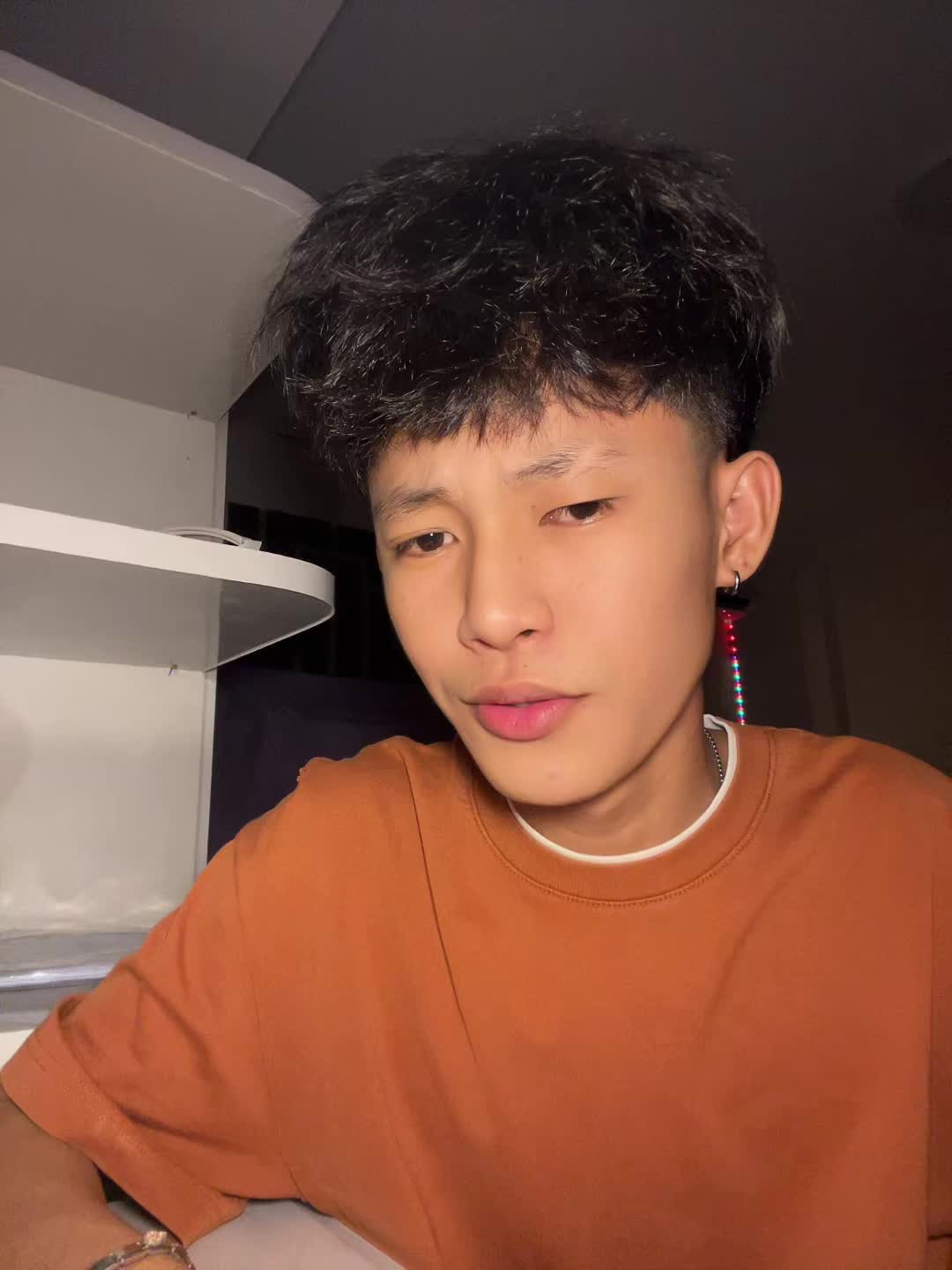 @CHHOŘNG~CHHOŘNG