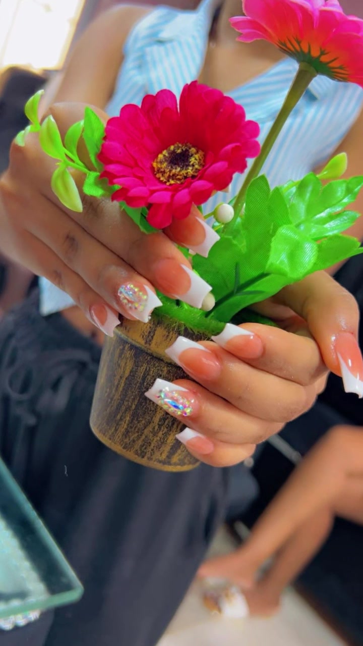 @Cristina nail F&C๐
๐โ๏ธ๐