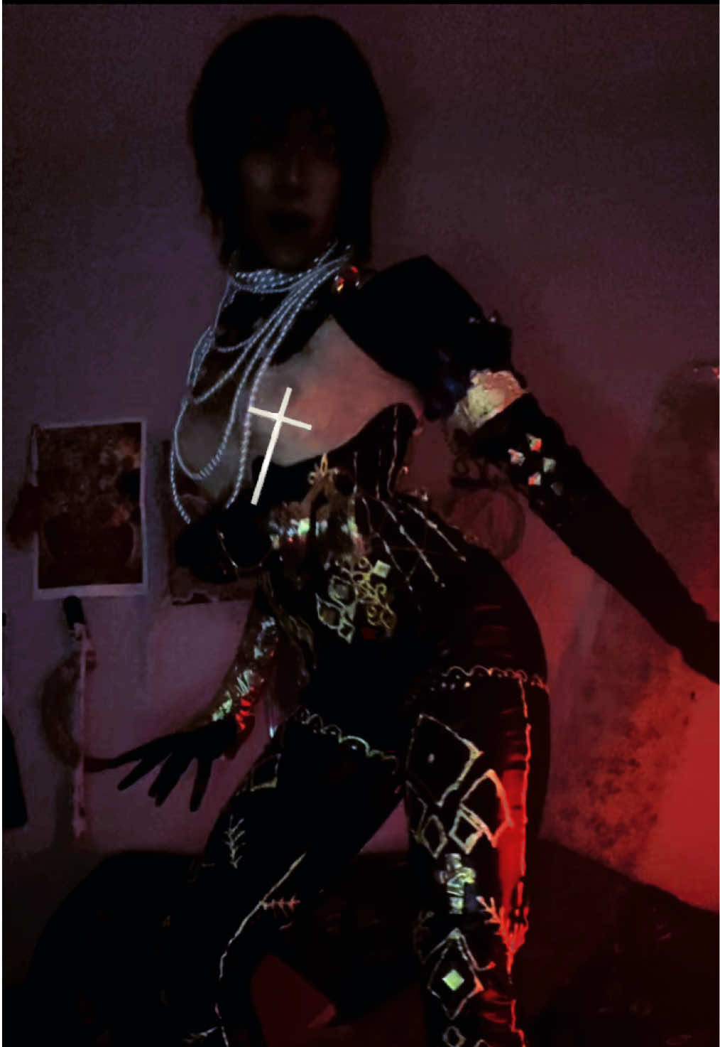 @𒉭 UrRottingVictim 𒉭