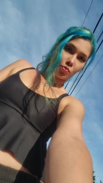 @Thegirlwiththecursemark