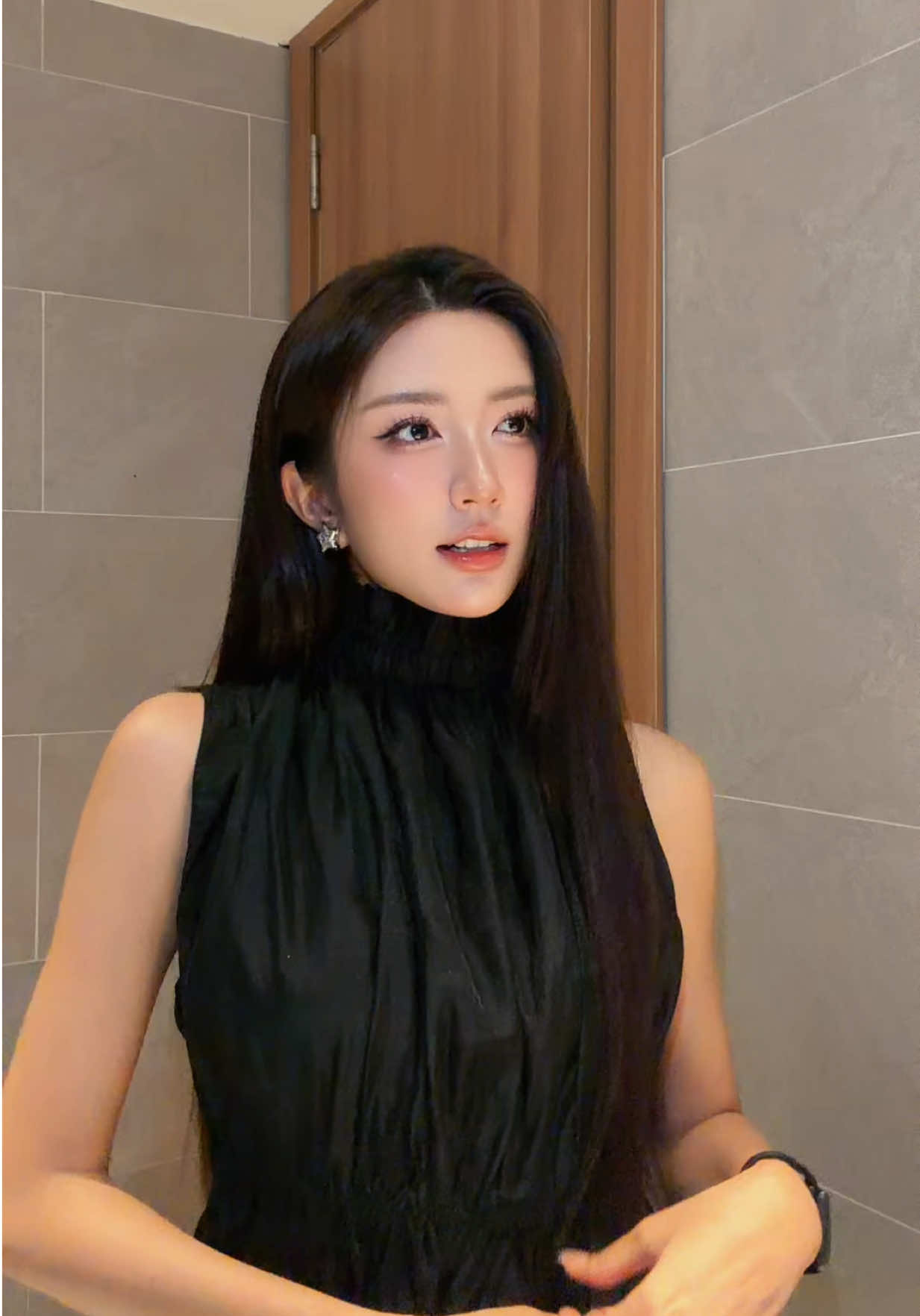 @Nguyễn Ngọc Huyền
