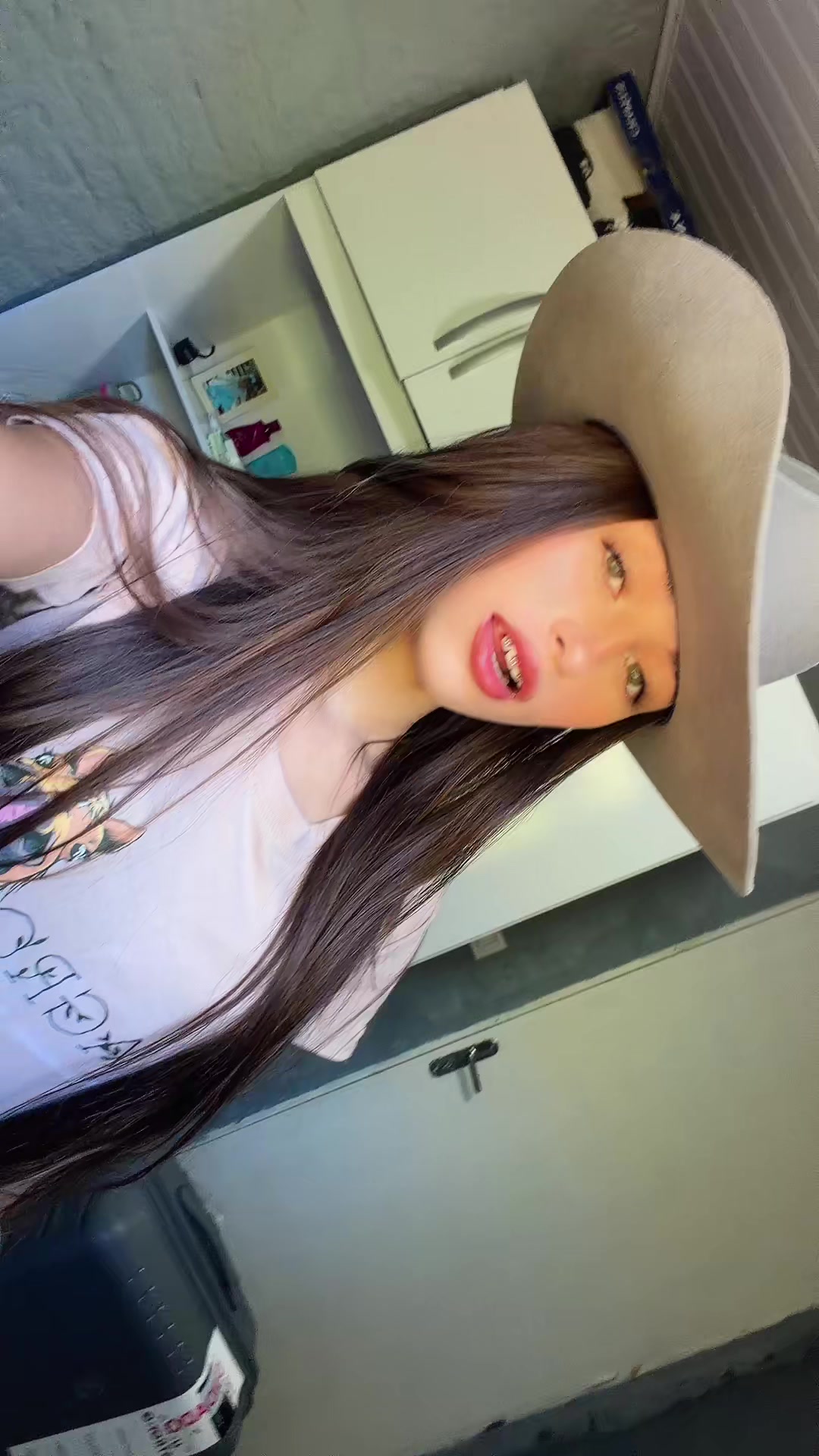@Laurinha🐎
