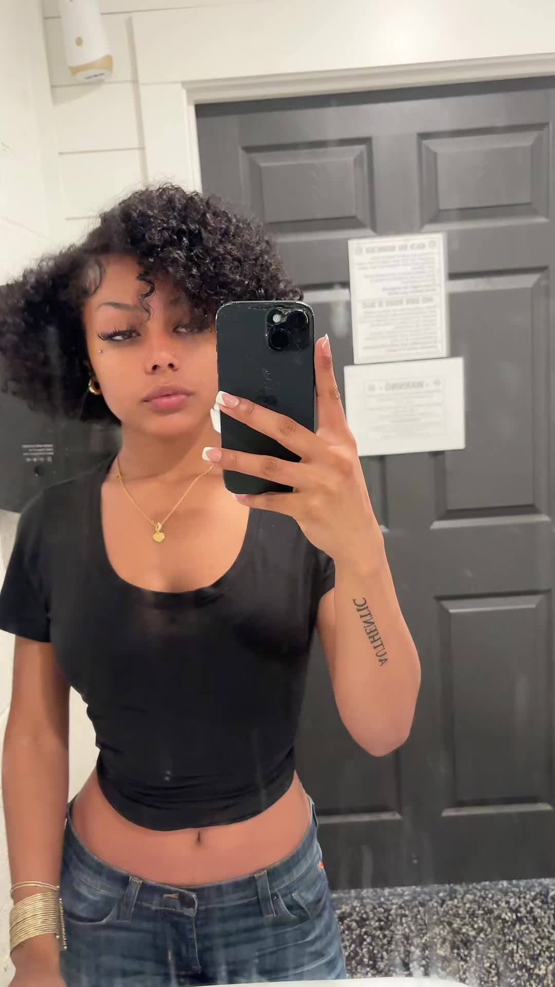 @uneedrayy