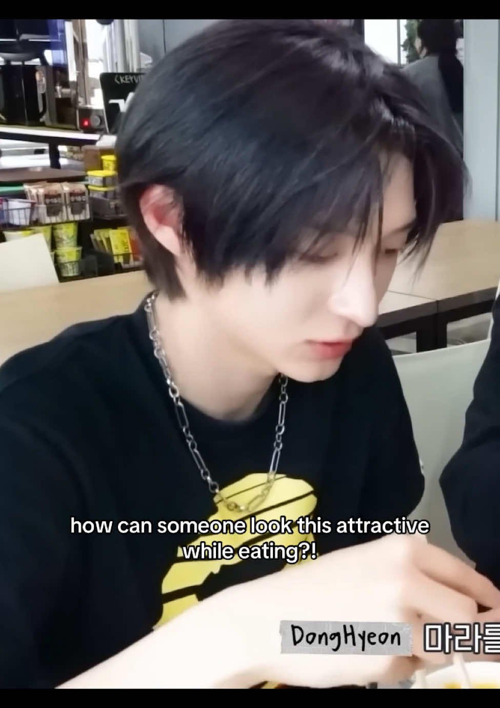 @donghwa's noona👀