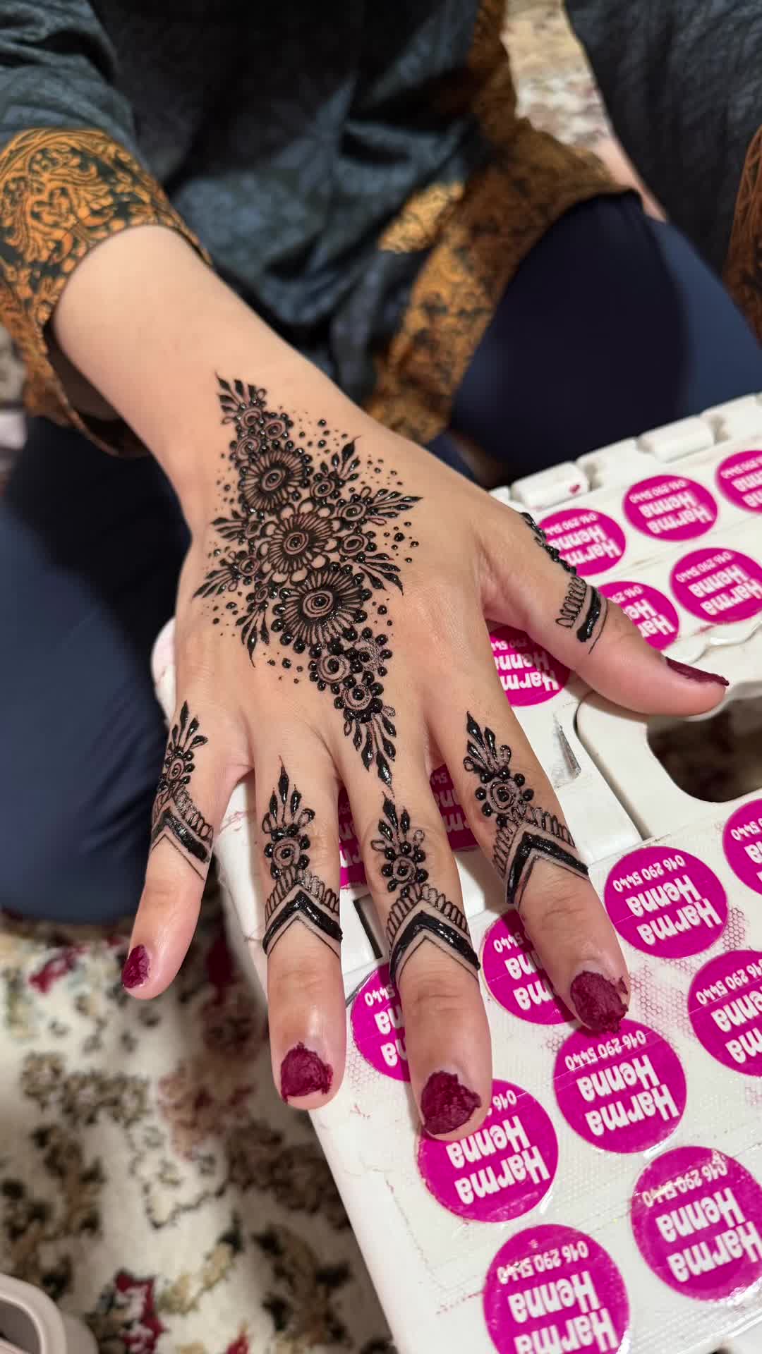 @Harma_henna