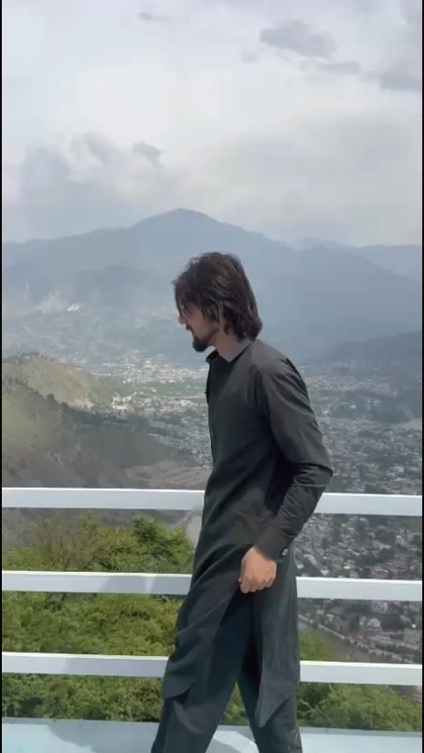 @CuTe kHaN😉
