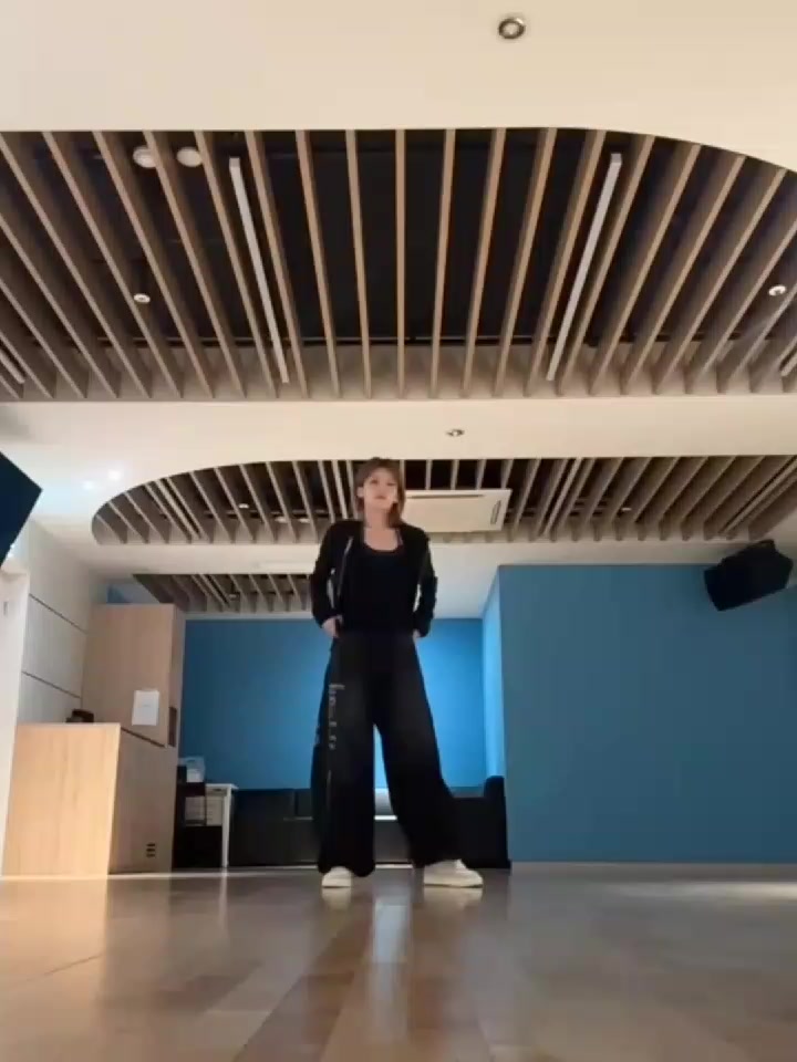 @🖤.
