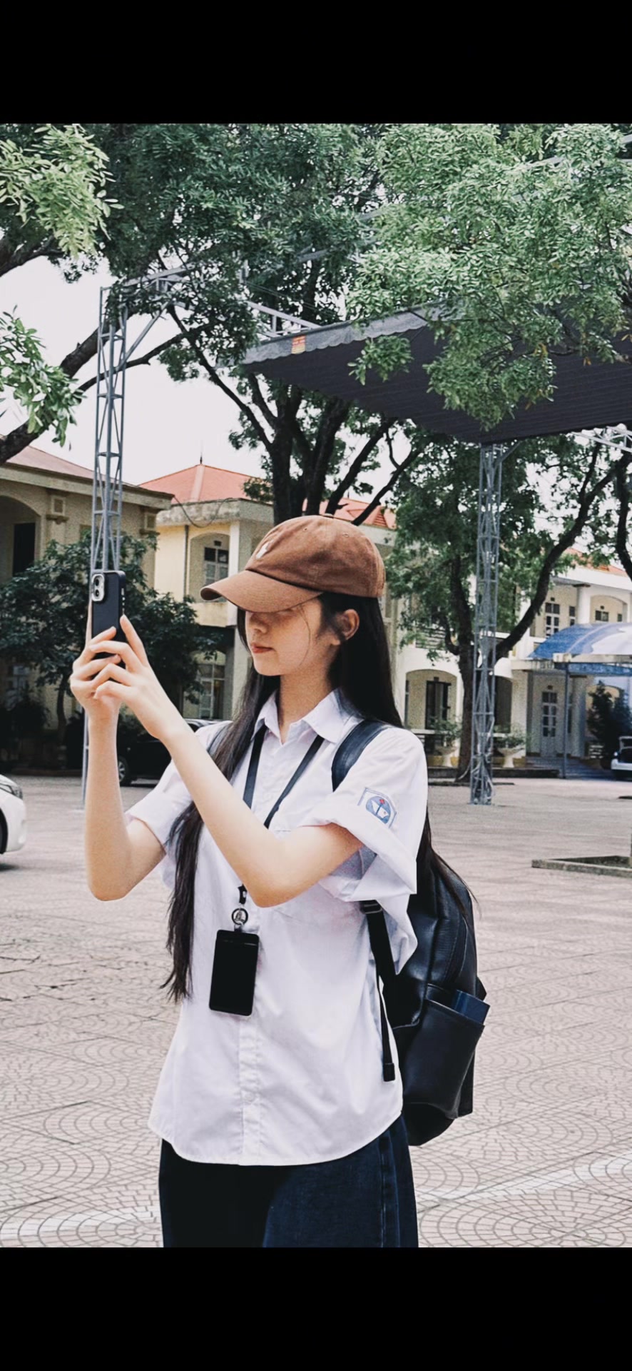 @Bống