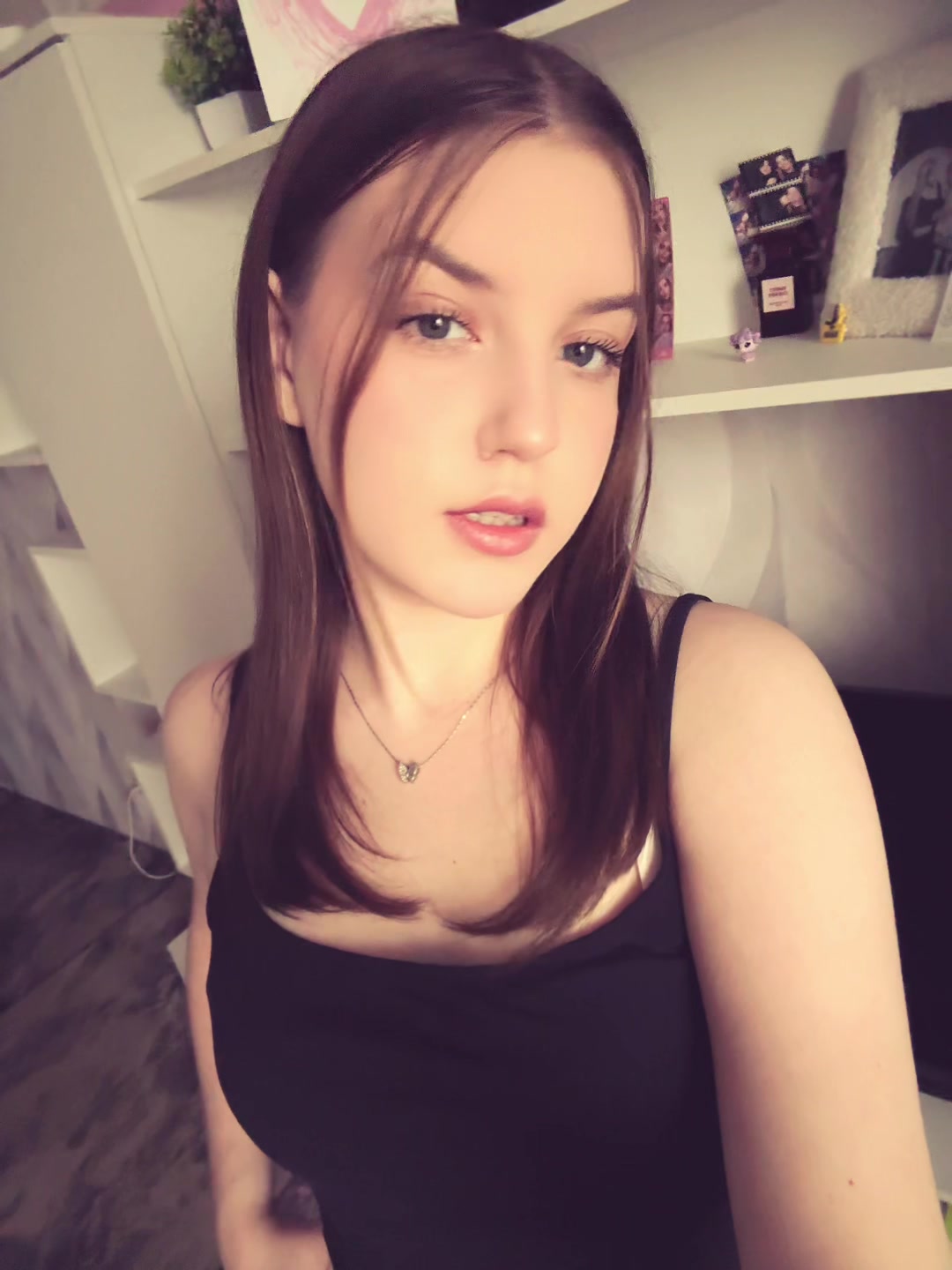 @леночка🦢