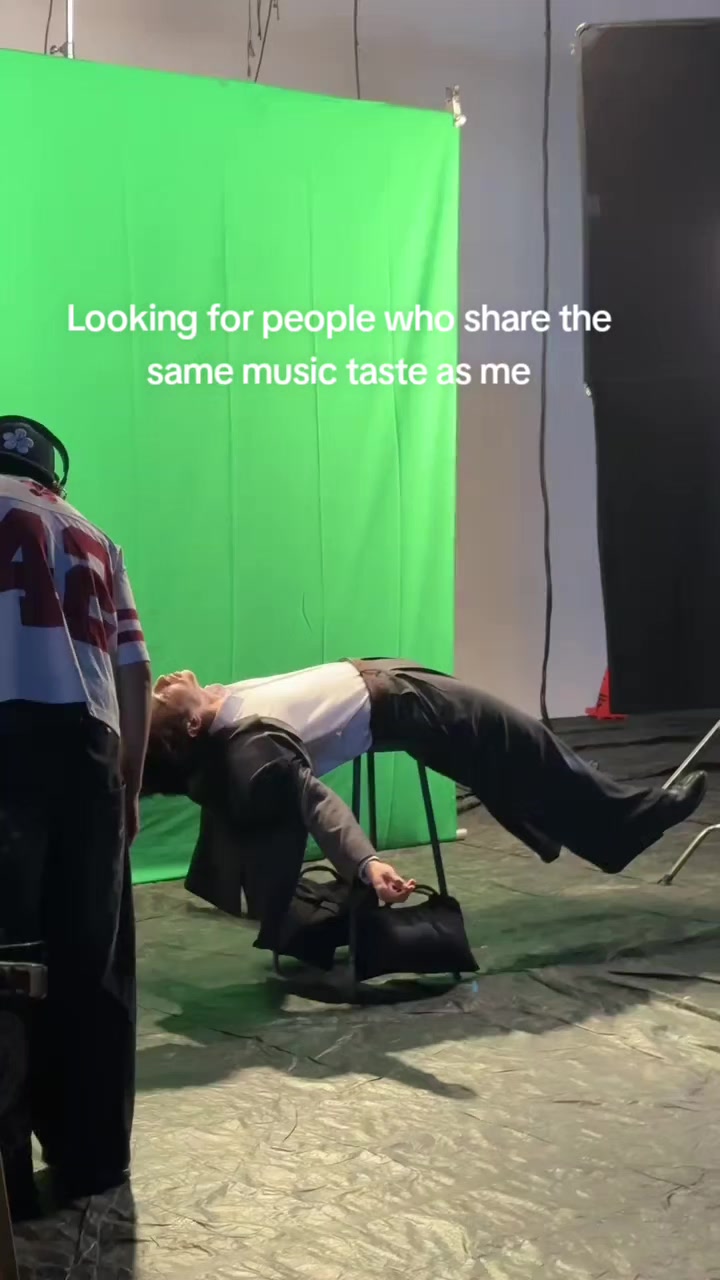 @Lis