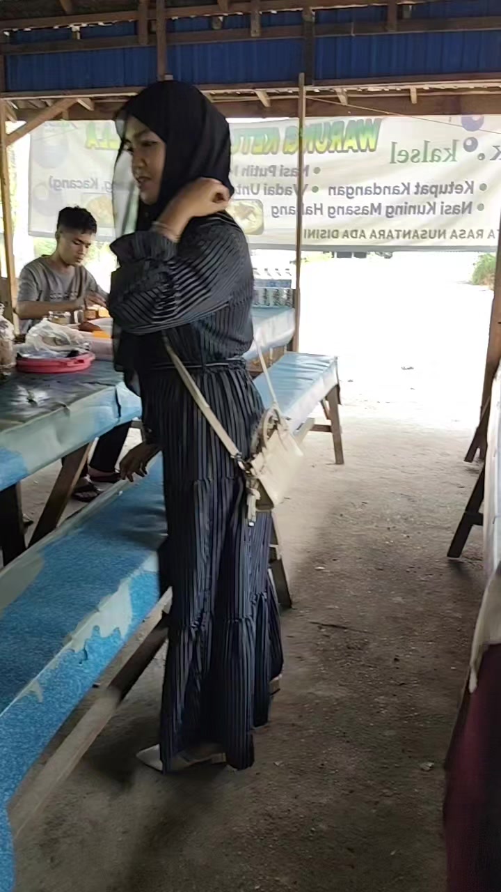 @warung katupat acil ella