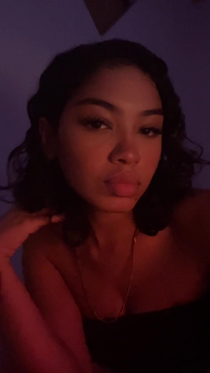 @lau🖤