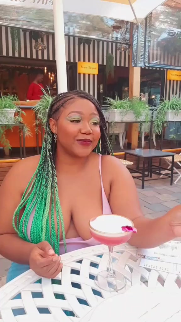 @Ms. Unicorn 🦄 0.2