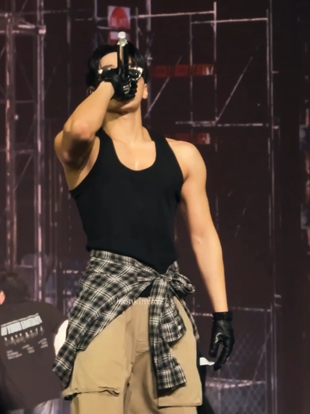 @NoonaTeeZ