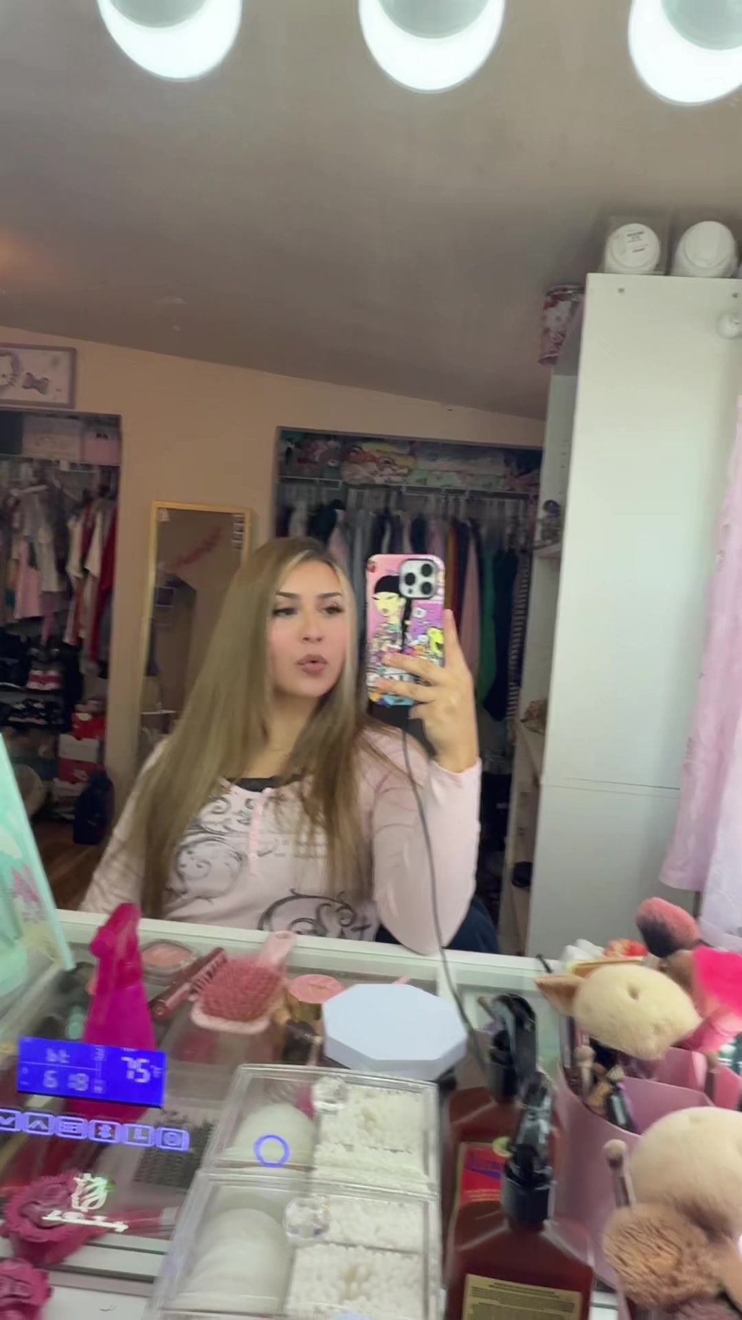 @unicornbubblegumlalaland