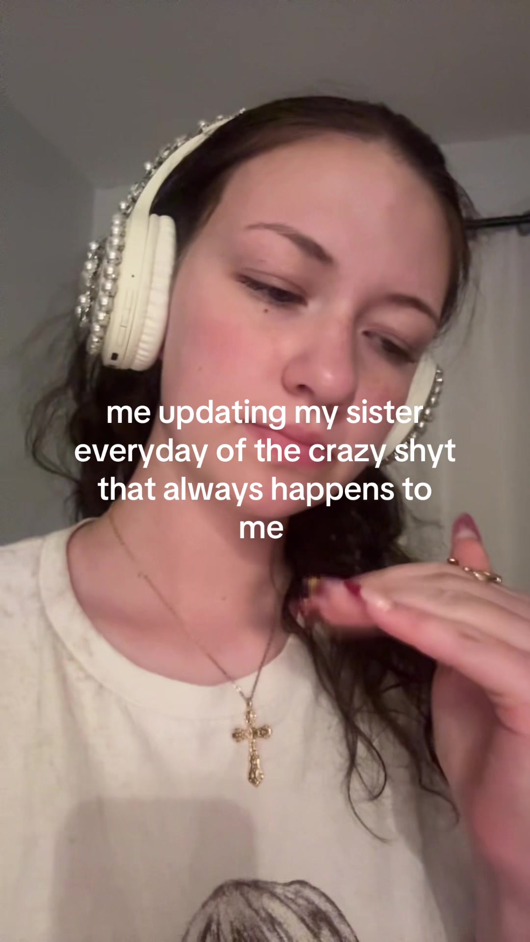 @𑣲 t