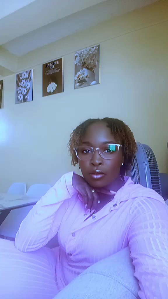 @Anne_Gitau
